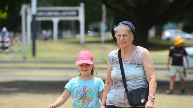 viernes de sol y calor en la plata, en la previa de un fin de semana con un clima muy agradable