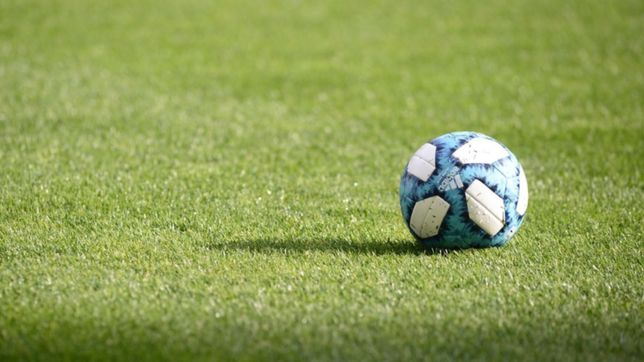 una periodista denuncio discriminacion: fue a cubrir un partido y el arbitro la echo