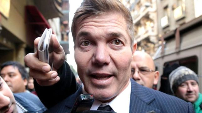 ¿por que fernando burlando tuvo que salir a desmentir que va a ser papa?