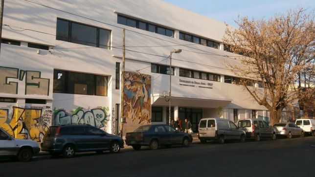 quisieron subirla a un auto, grito y la soltaron: conmocion por otro intento de secuestro