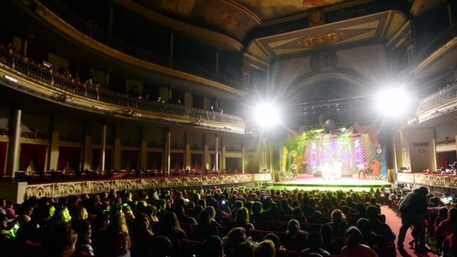 el teatro coliseo podesta empezo a vender entradas para la temporada 2024