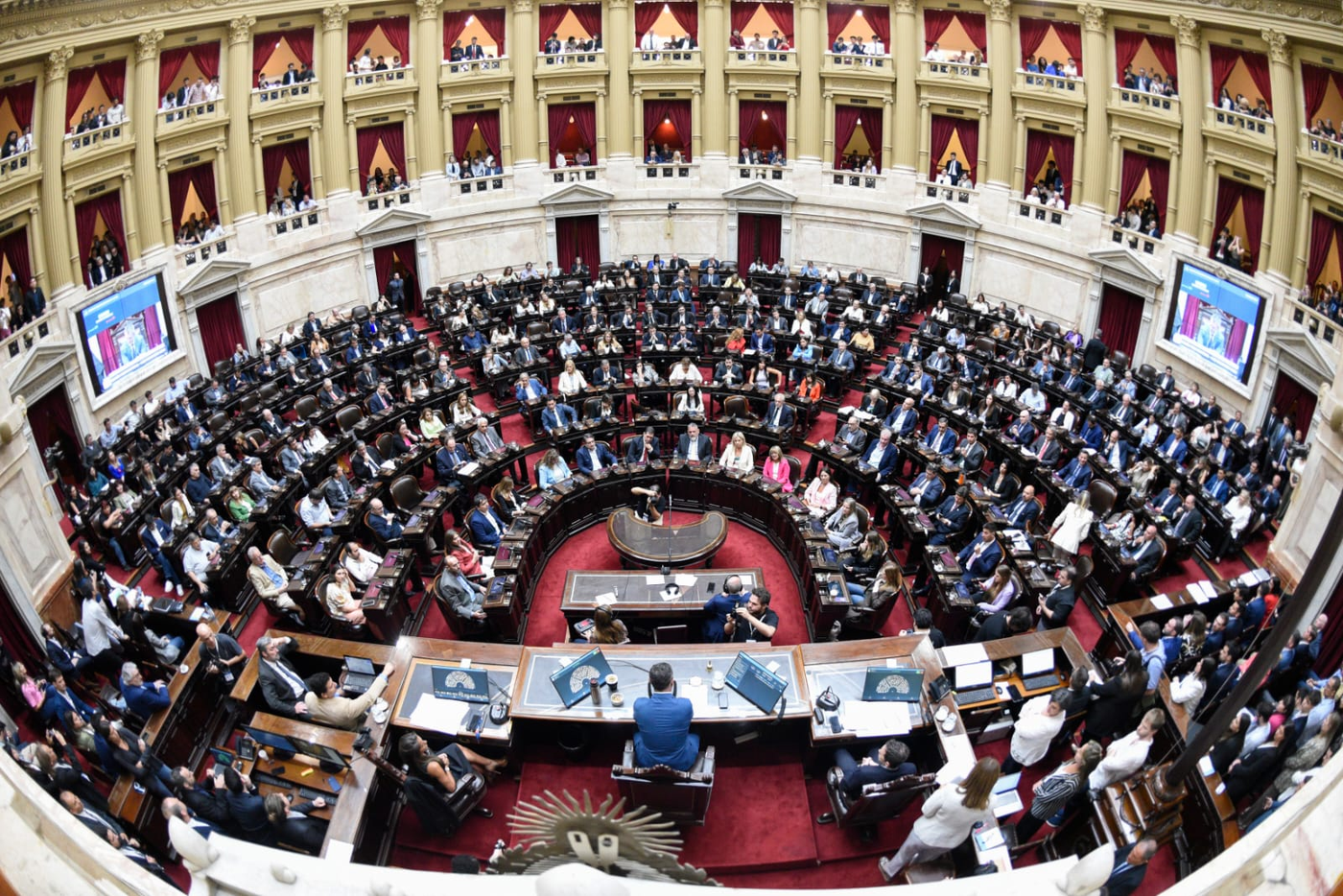 El miércoles 6 es el día elegido para volver a la actividad parlamentaria.