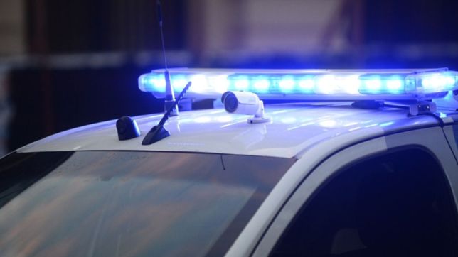 un chico de 16 anos ataco a su mama con un cuchillo y le corto la oreja en berisso