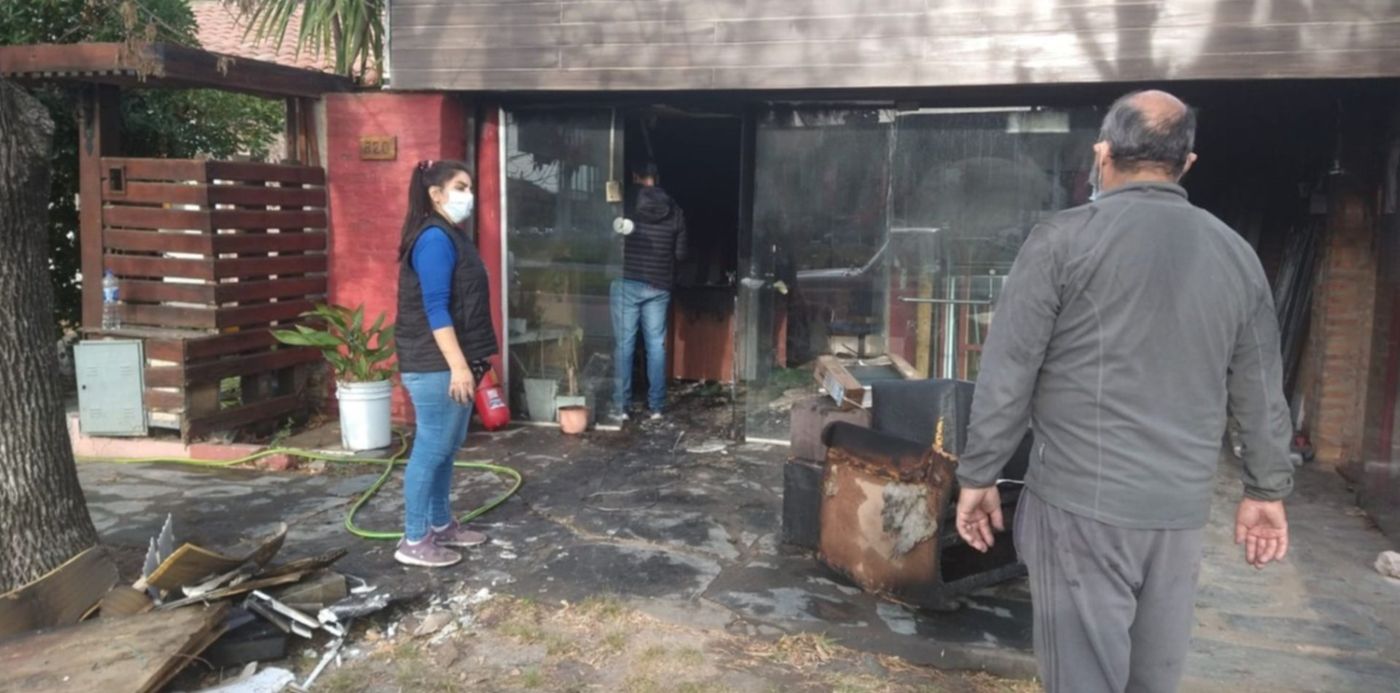 incendio - local - familia .-