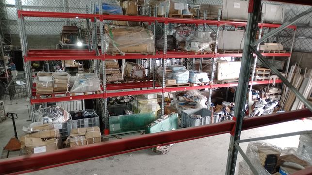 de canos, luces y escaleras a griferia, pisos y mas: todas las opciones de la venta de garaje que llega a tolosa