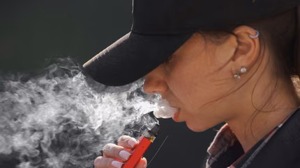 Liberaron el mercado de los vapeadores, pero crean un registro obligatorio y reforzarán controles
