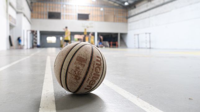 un historico club de la plata lanza una campana para renovar su polideportivo