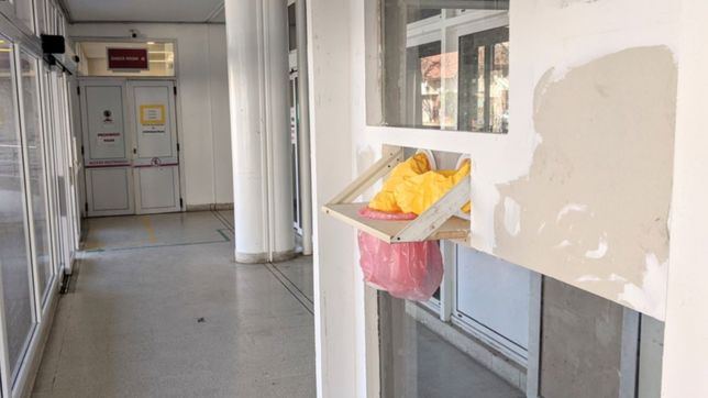 trabajadores del astillero hicieron una cabina para hisopados en el hospital de ninos