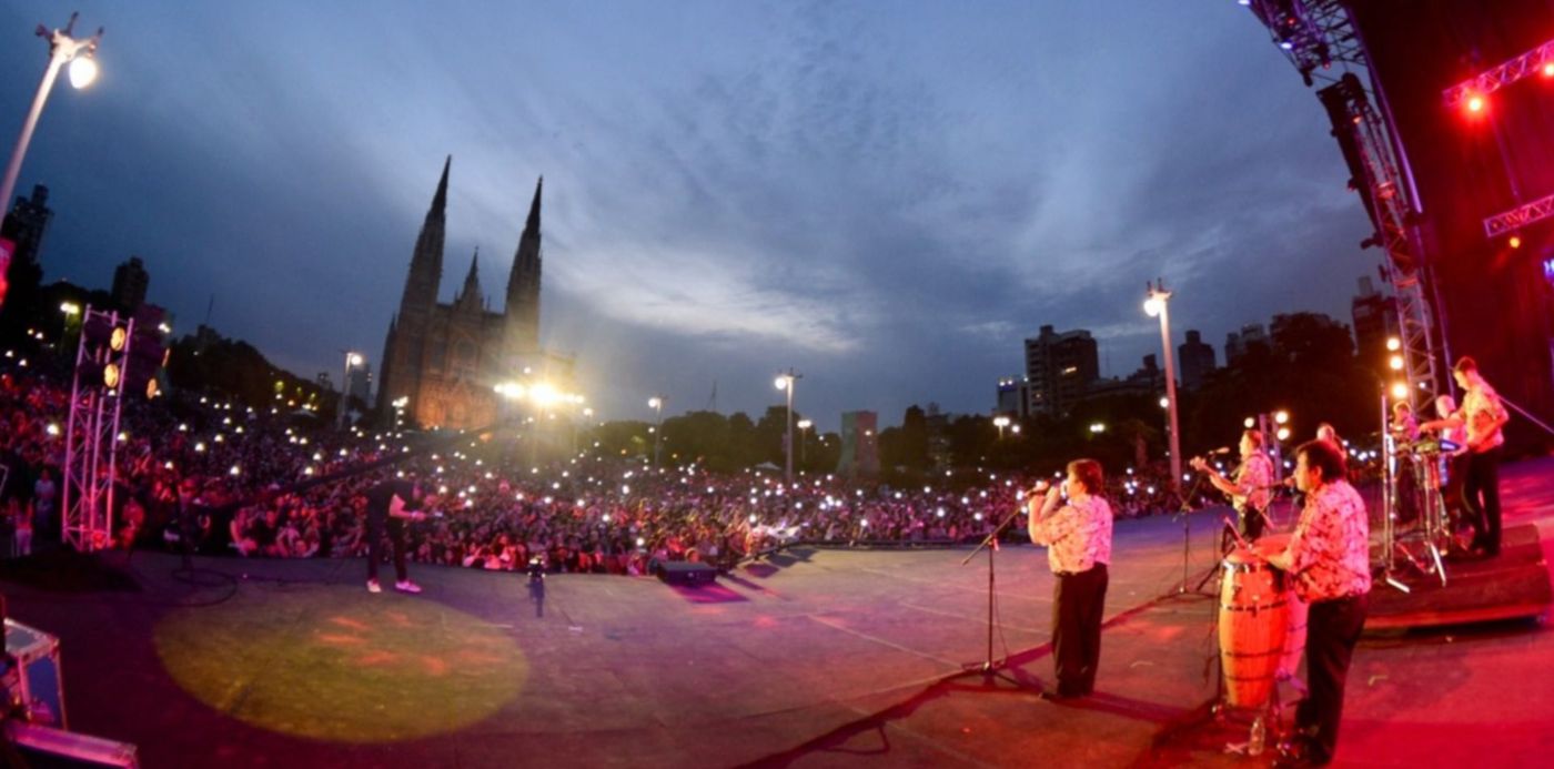 1543188670703.jpg?scaleX=1&ow=1500&oh=868&scaleY=1&x=8&y=107&width=1486&height=743&rotate=0&&cw=1920&ch=950