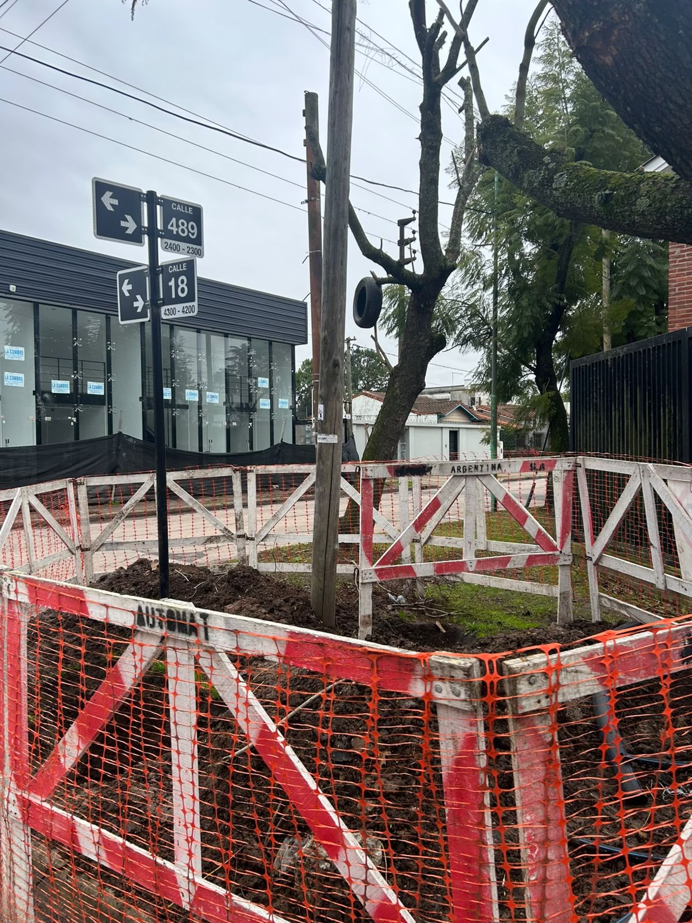 ABSA está haciendo varias obras en la zona, pero no entienden qué pasa en las casas de los vecinos que denuncian no tener agua