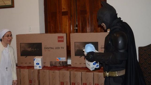 se robaron los televisores que el batman solidario habia donado para el hospital de ninos