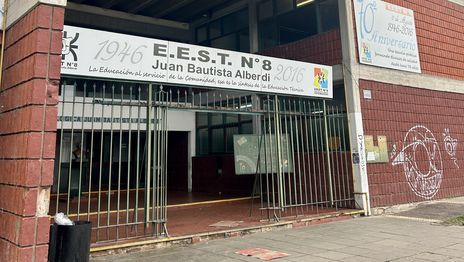 Se extienden las amenazas de tiroteo y en una escuela de La Plata pidieron ayuda a padres y docentes Se extienden las amenazas de tiroteo y en una escuela de La Plata pidieron ayuda a padres y docentes