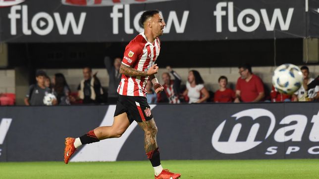 jorge almiron revelo que javier correa esta muy contento de llegar al club