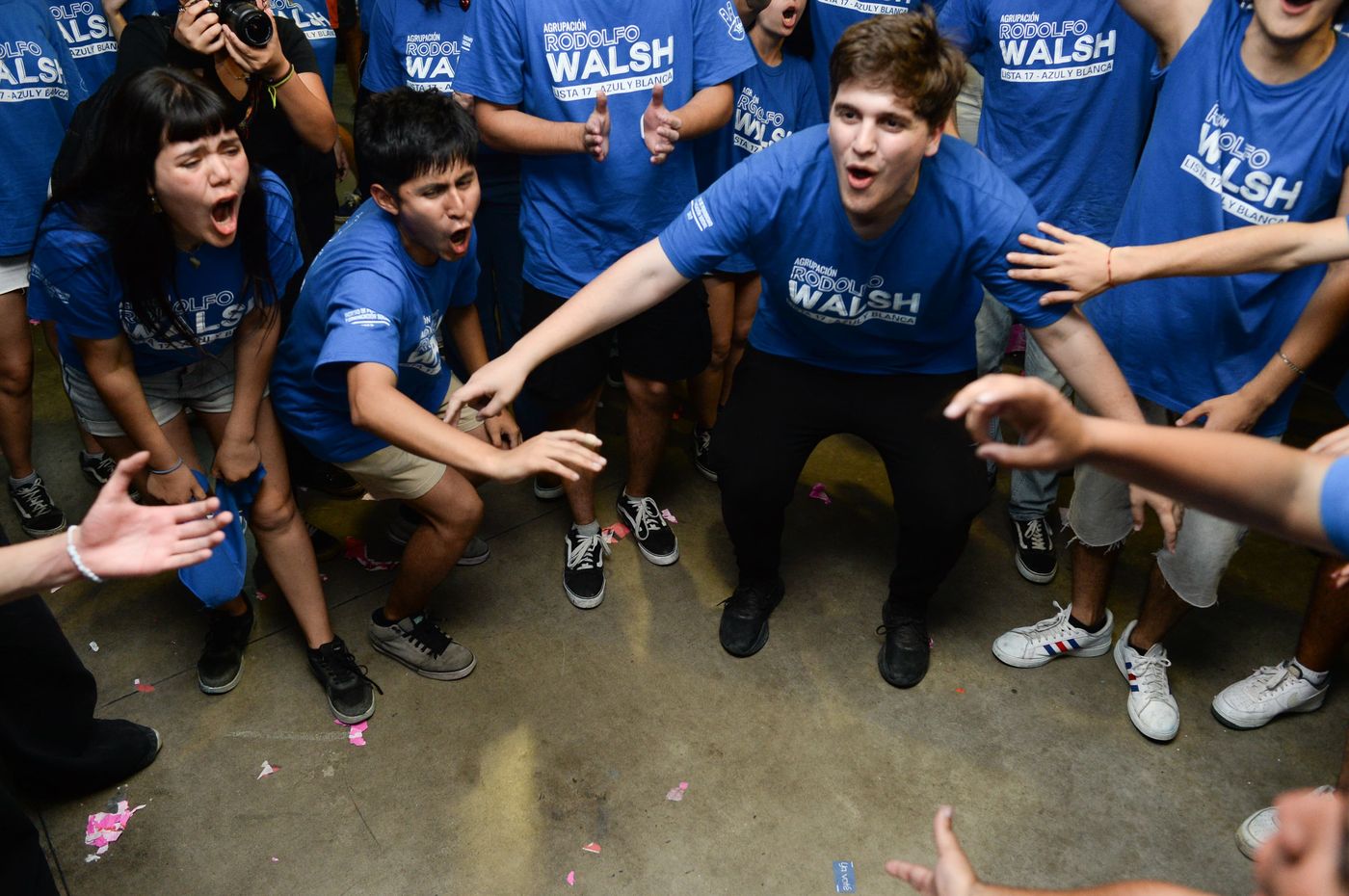 Los festejos de La Walsh en la facultad de Periodismo Los festejos de La Walsh en la facultad de Periodismo