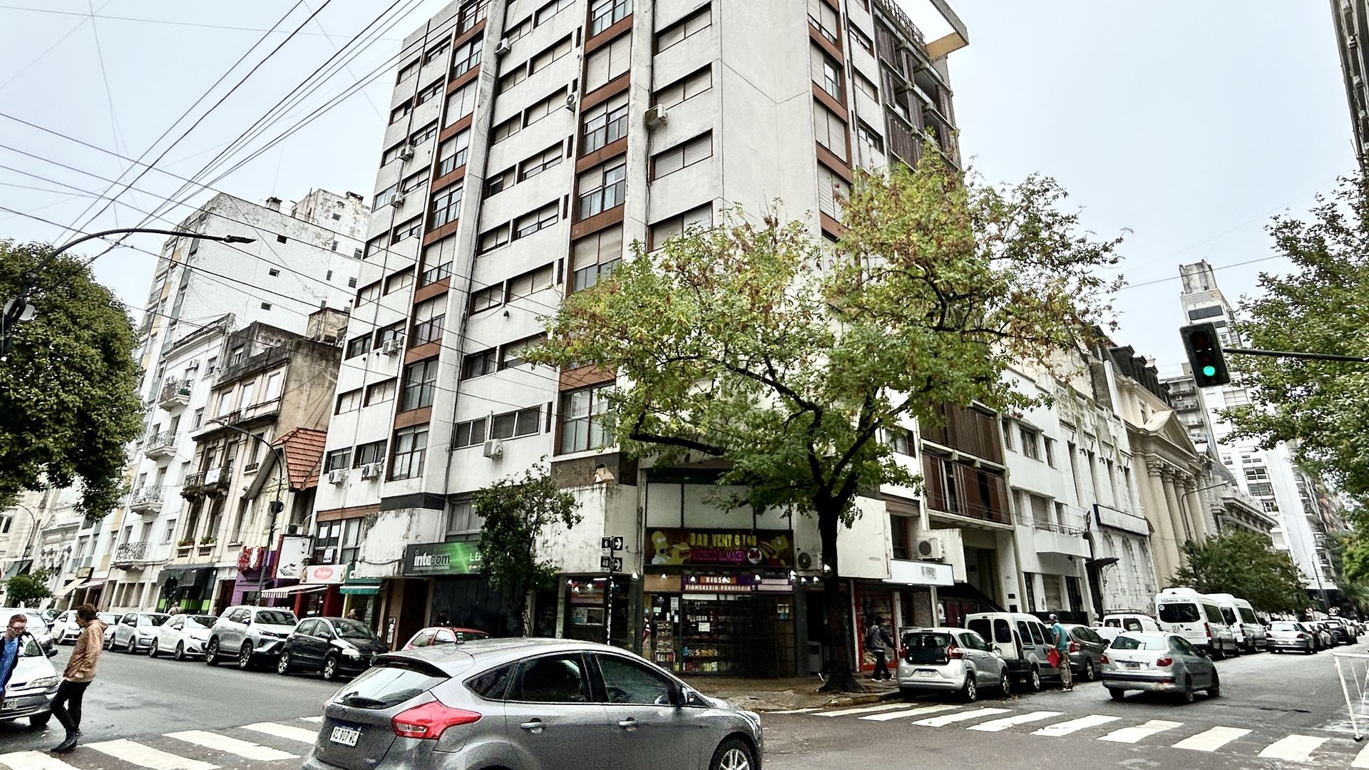 El departamento legal de Adorni en La Plata: fue una donación y está valuado fiscalmente en $1 millón