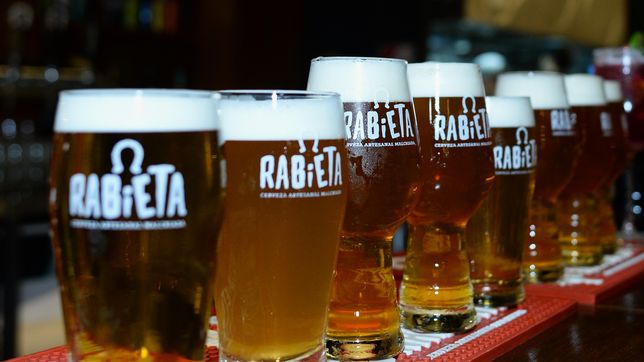 rabieta la plata ofrece cerveza, ceramica y gastronomia