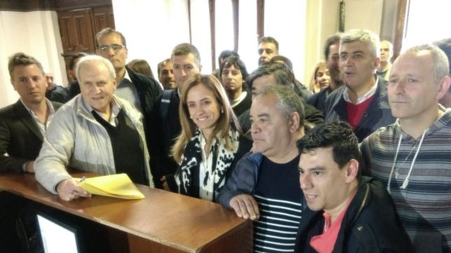 sectores del peronismo se unieron para pedirle a garro que declare seis emergencias en la plata