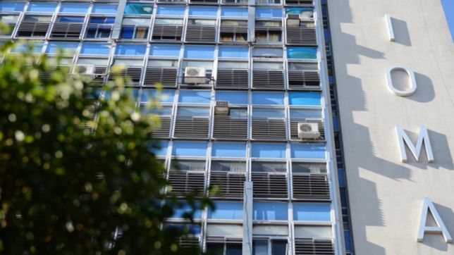 el titular de ioma contra los anestesiologos de la plata: juegan con la vida de la gente