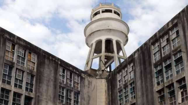 desaparecio una ametralladora dentro de una carcel de la plata y nadie sabe que paso