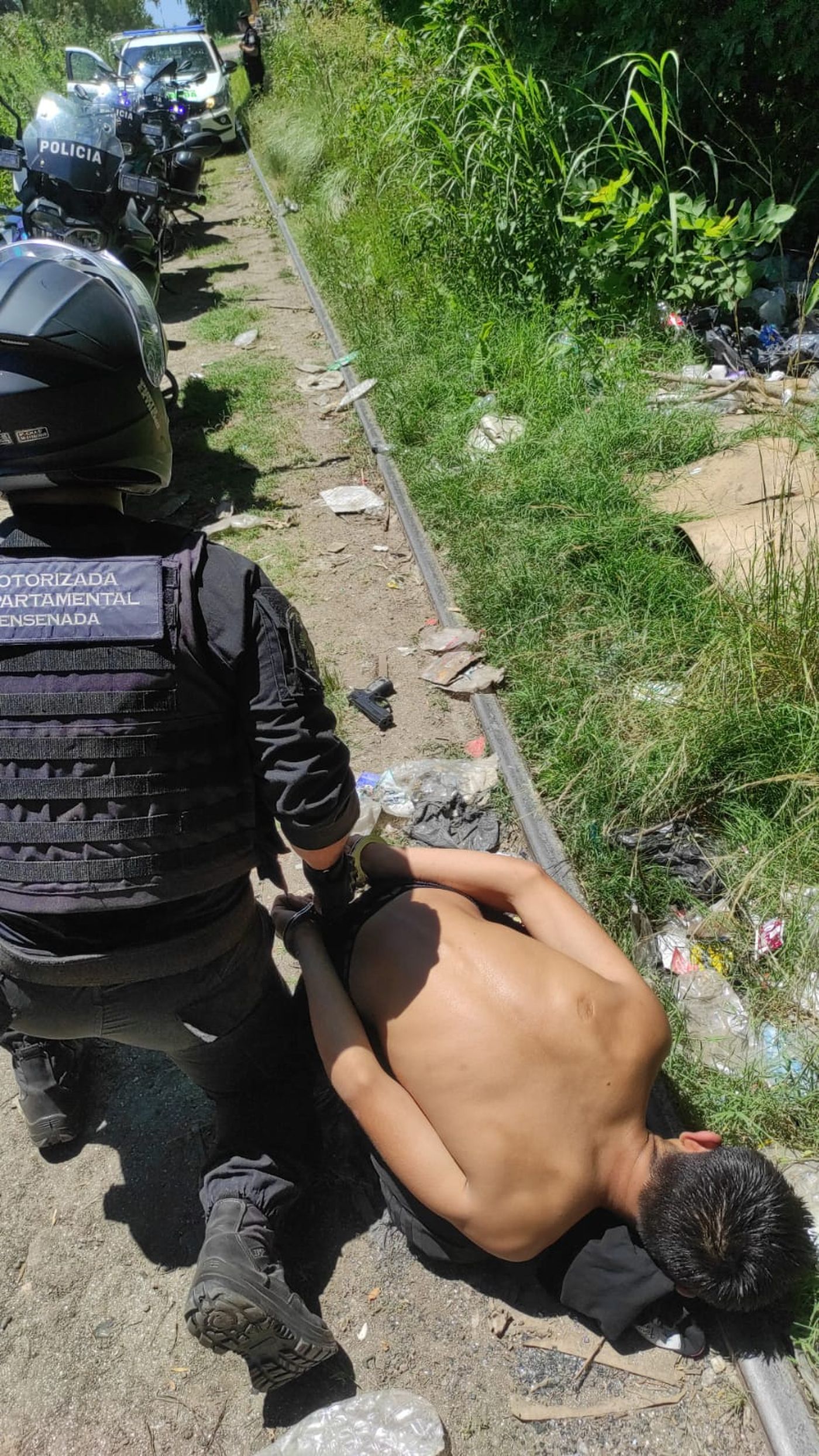 Los menores fueron detenidos en las v&iacute;as del tren de carga, a pocos metros del Aeroclub de La Plata