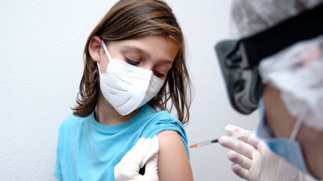 el gobierno confirmo que chicos de 5 a 11 anos pueden recibir el refuerzo contra el covid