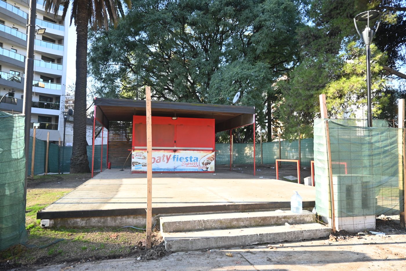Plaza Paso Puesto Gastronómico cerrado (16).JPG