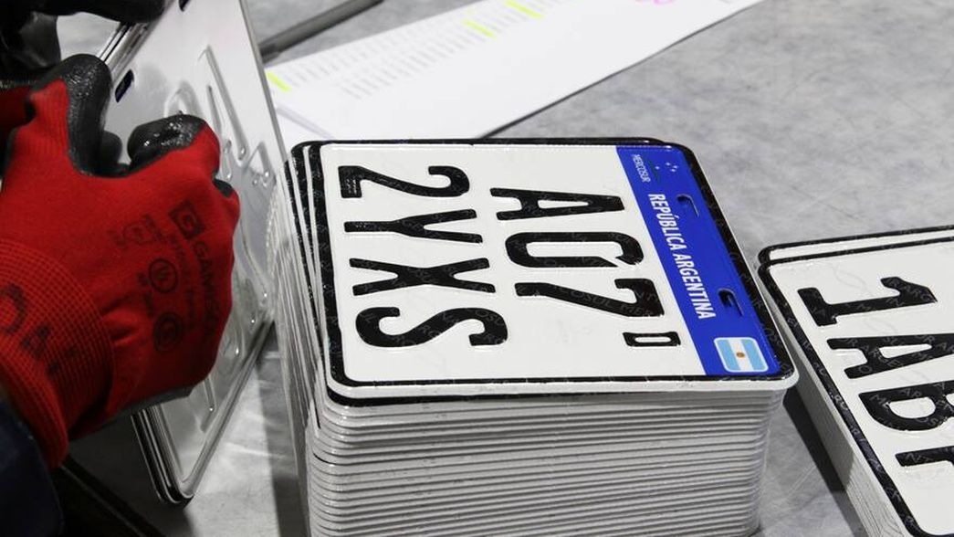 Se podrá circular en los autos con patente de papel