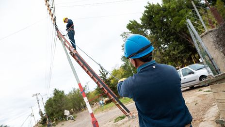 Cayó una banda de nueve personas que se hacían pasar por empleados de Movistar y robaban cables