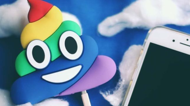 ¿que hay detras del emoji de la caca que tanto usamos?