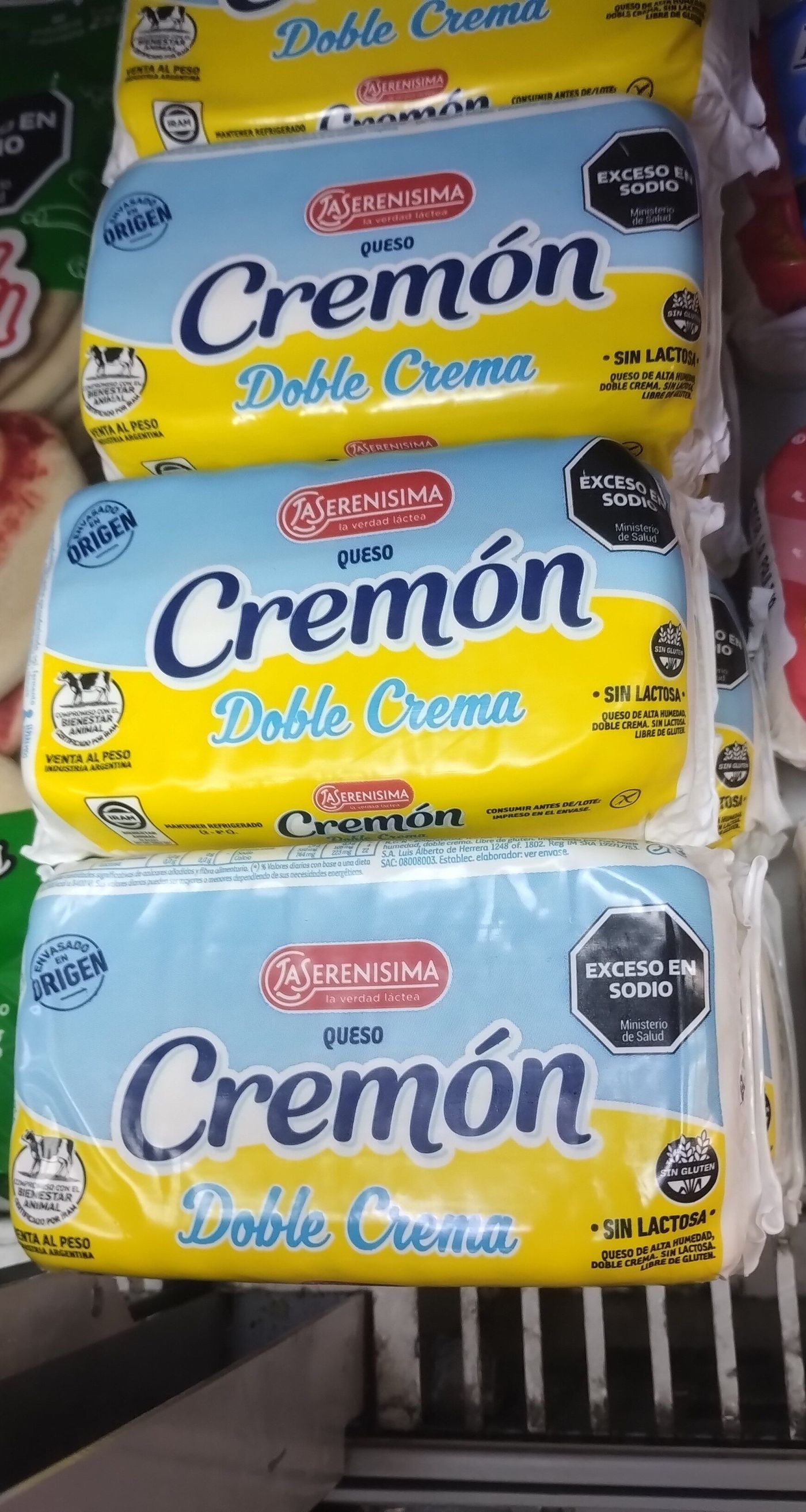 La ANMAT inform&oacute; que un lote de queso Crem&oacute;n Doble Crema de La Seren&iacute;sima estaba contaminado