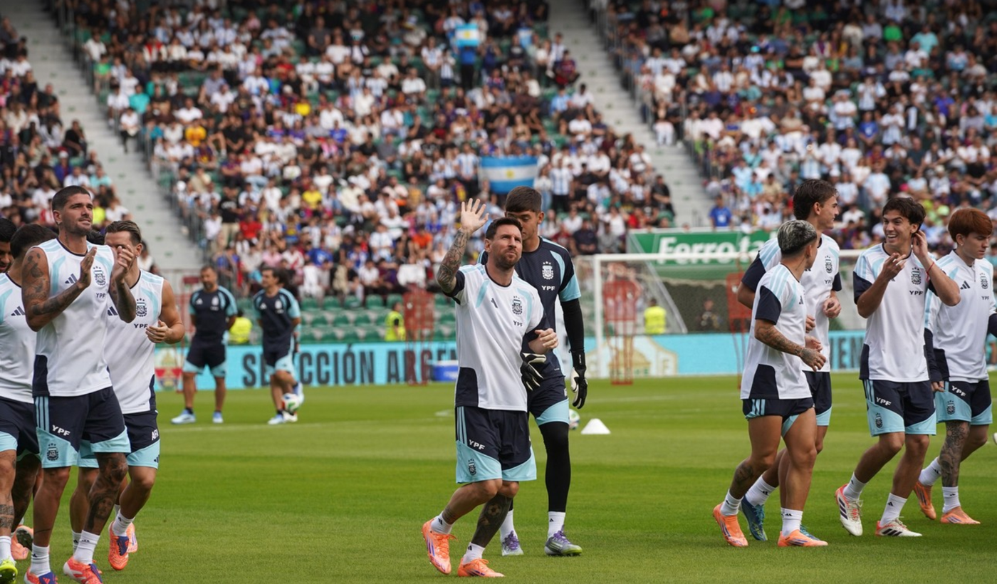 Selección argentina Messi entrada en calor