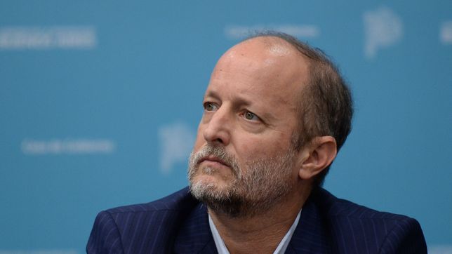 insaurralde renuncio a su candidatura a concejal de lomas