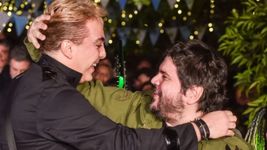 video: asi suena beso negro, el tema rockero de cristian castro y santiago motorizado