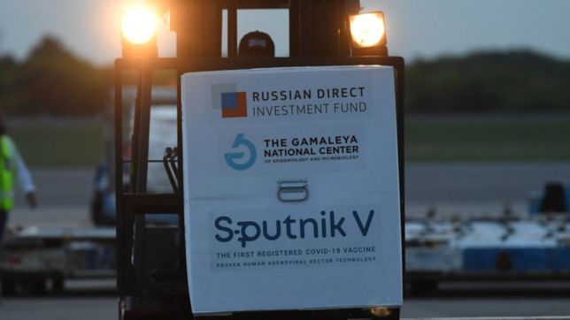 rusia admitio que no puede abastecer la demanda de la sputnik v