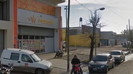 tension en tolosa por un robo a punta de pistola en un supermercado muy concurrido tension en tolosa por un robo a punta de pistola en un supermercado muy concurrido