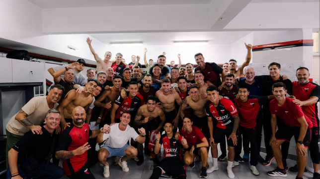 el emotivo debut de sarmiento en colon termino en lagrimas por la muerte de su papa