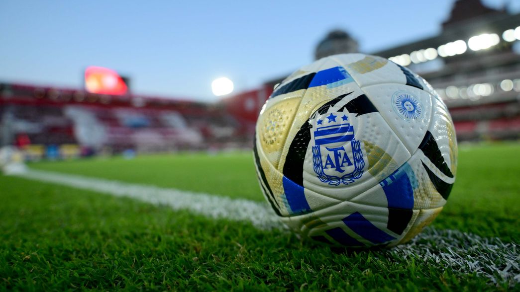 Estudiantes se cruzará en la Libertadores con un DT que viene de dirigir a Gimnasia