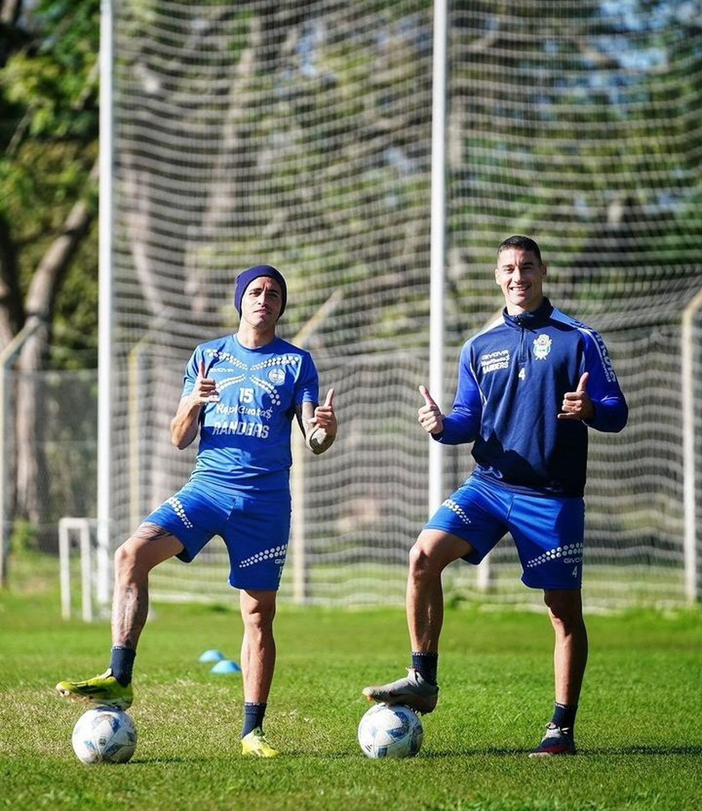 Gimnasia entrenamiento Morales y Pintado.jpg