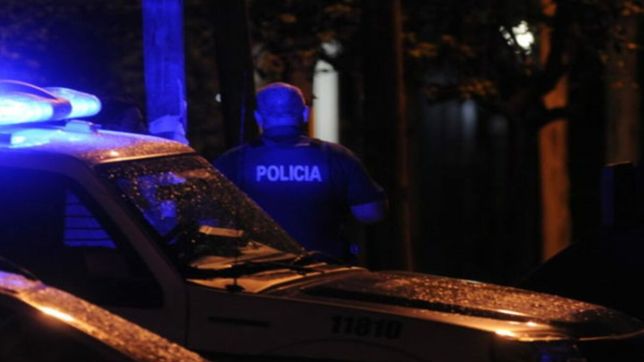 intentaron robarse un auto estacionado, no pudieron y se llevaron el estereo