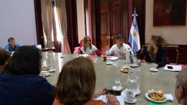en el gobierno de kicillof prometen hacer la mejor oferta salarial a los docentes