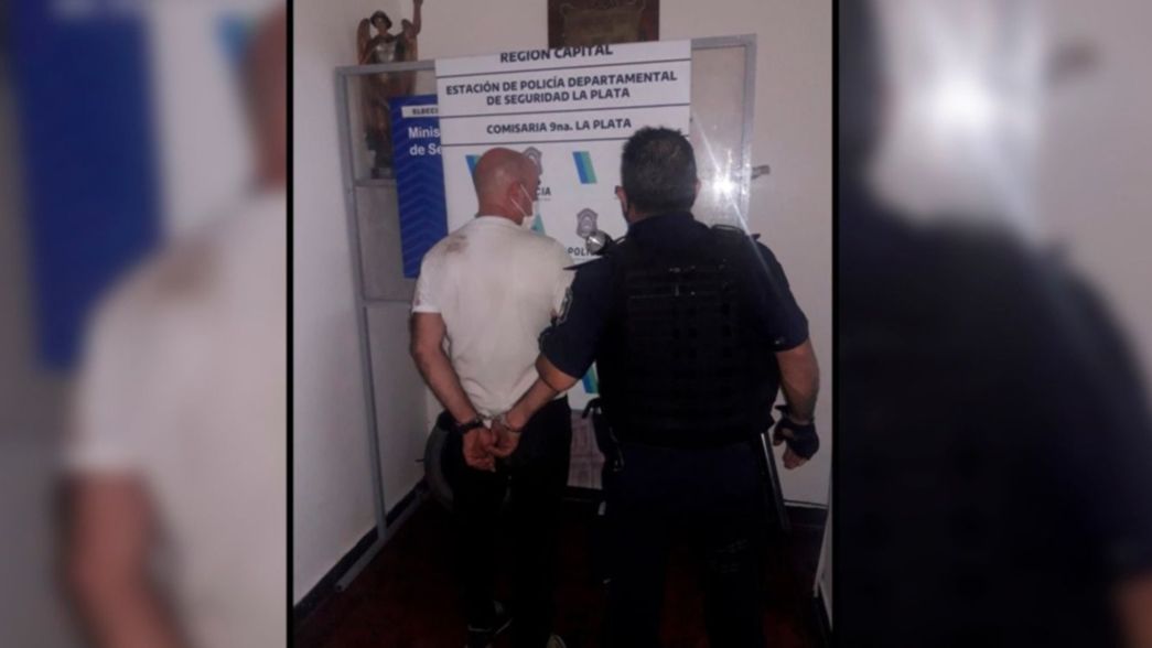 Un hombre intentó robarle el auto a una docente en plaza San Martín y terminó preso