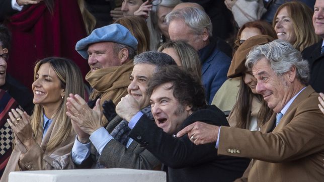 javier milei le nego el saludo a victoria villarruel y jorge macri