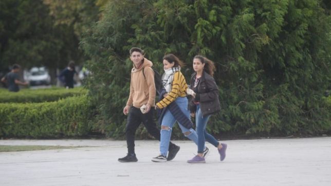 cambio el clima, llega otra vez aire frio y la temperatura caera rapidamente en la plata