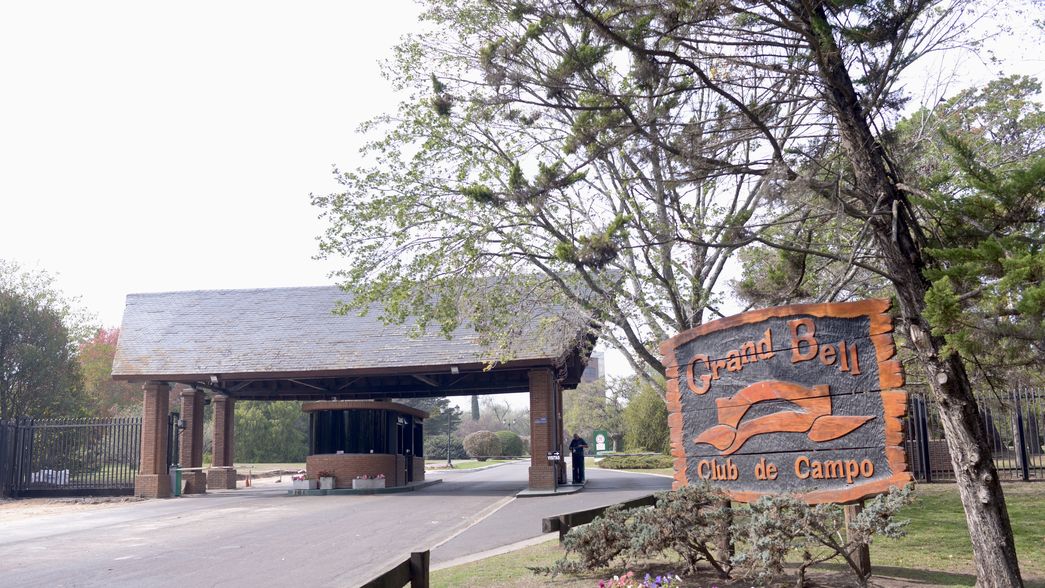 Es cordobesa, vendía artículos de limpieza y lideró la banda que entró a robar al Grand Bell