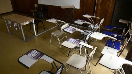 La UNLP inicia la semana bajo la amenaza de un nuevo paro que podría afectar las cursadas La UNLP inicia la semana bajo la amenaza de un nuevo paro que podría afectar las cursadas