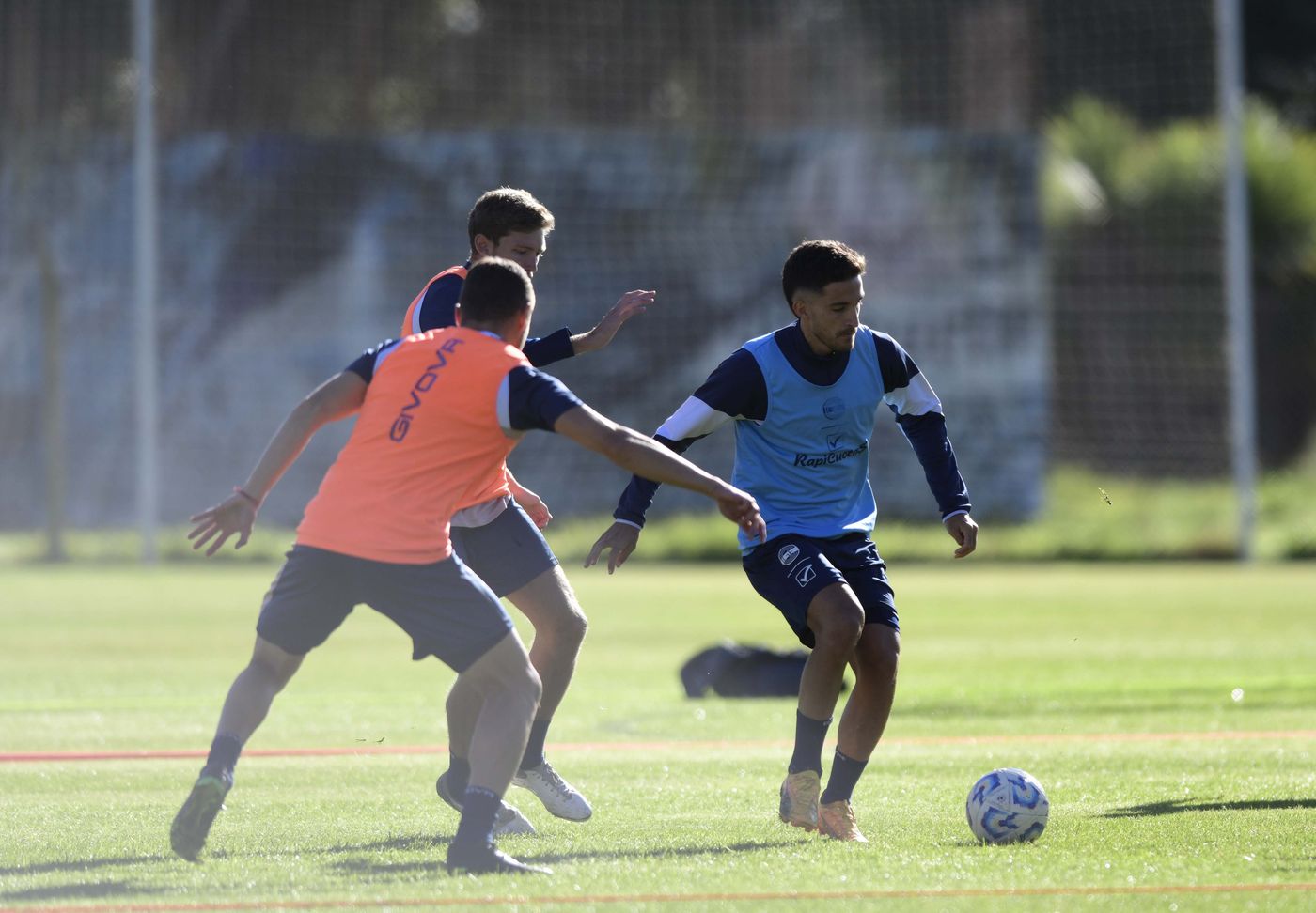Entrenamiento Gimnasia Garayalde.jpg