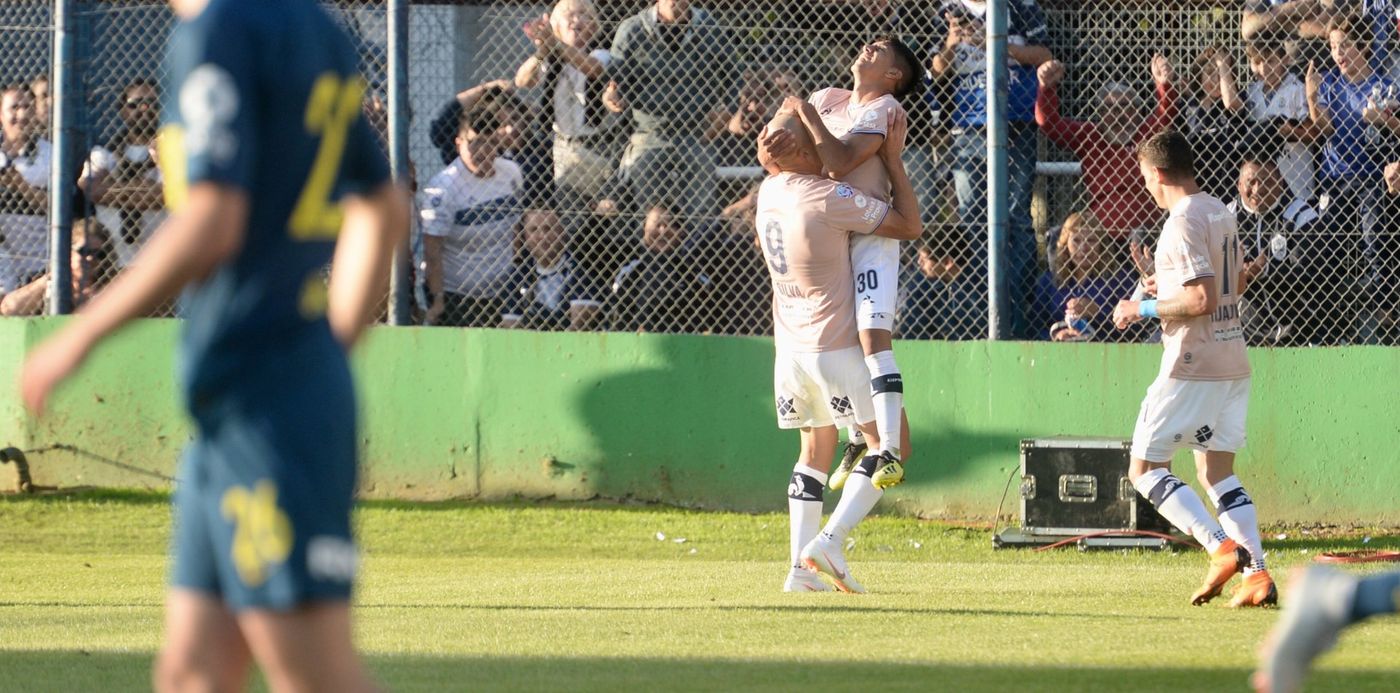 1540679753607.jpg?y=558&width=3268&height=1634&ow=3300&x=16&rotate=0&scaleX=1&scaleY=1&oh=2192&&cw=1920&ch=950