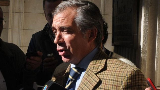 pidieron echar del poder judicial al fiscal que investigo el cuadruple femicidio de la loma