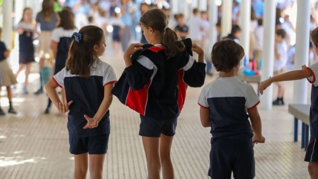 los colegios privados bonaerenses tampoco quieren pagar el bono del gobierno