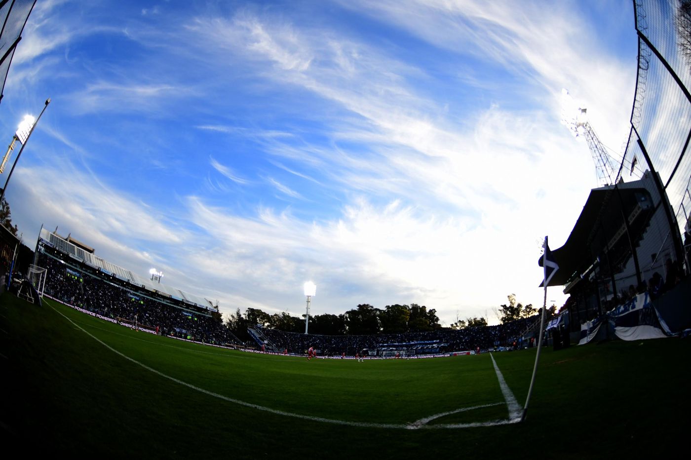 Estadio del Bosque Juan Carmelo Zerillo (1).jpg
